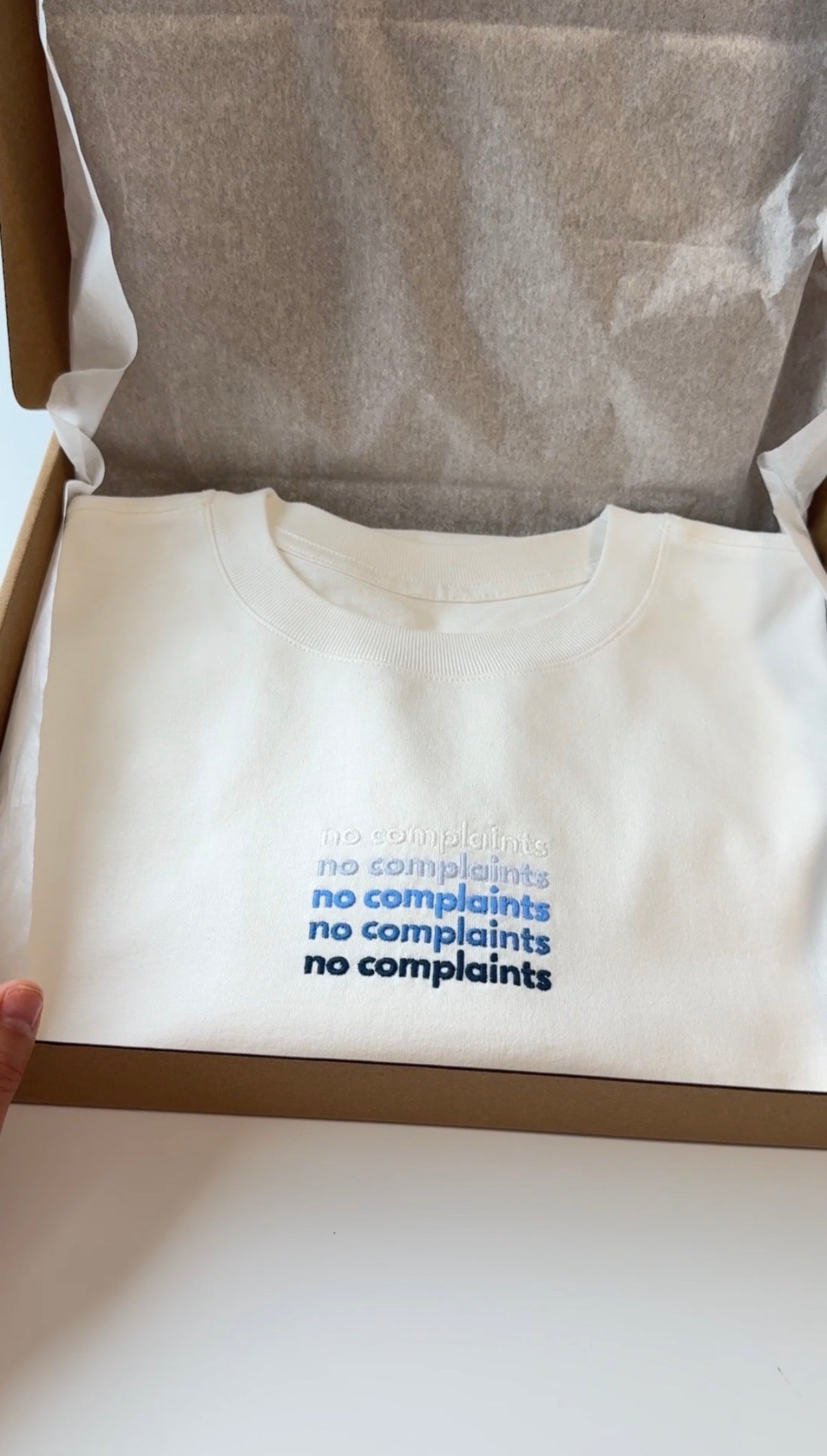 no complaints - Center Gradient